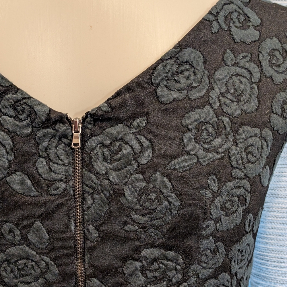 Betsey Johnson Fit & Flare Dress - Size 10 - Picture 4 of 6